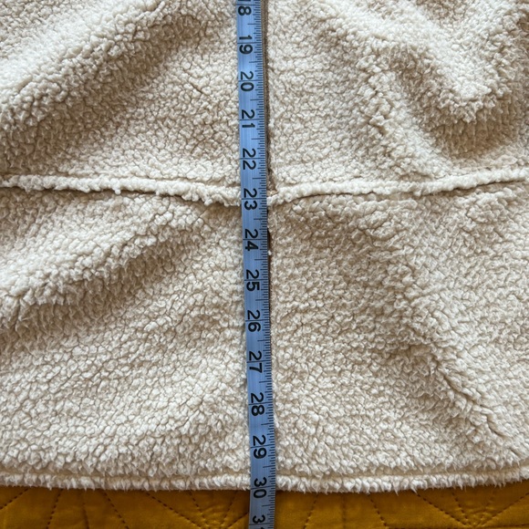 NWOT, Athleta, Faux Tan Suede Sherpa Vest, L/XL - Picture 11 of 11